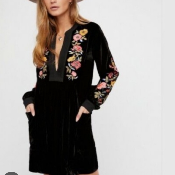 FREE PEOPLE Mia floral Boho Velvet BlacK Dress XS - Picture 2 of 13